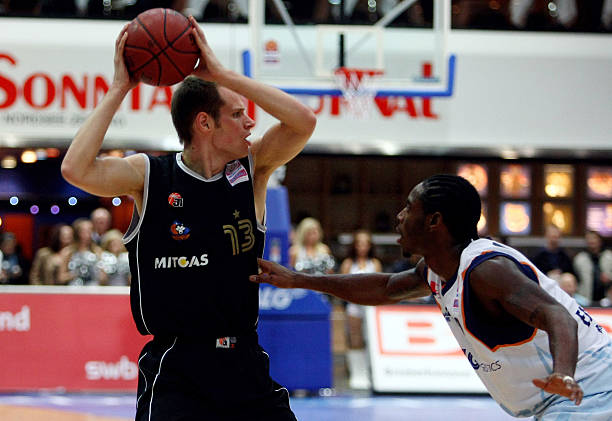 漫长赛季中 漫长赛季中